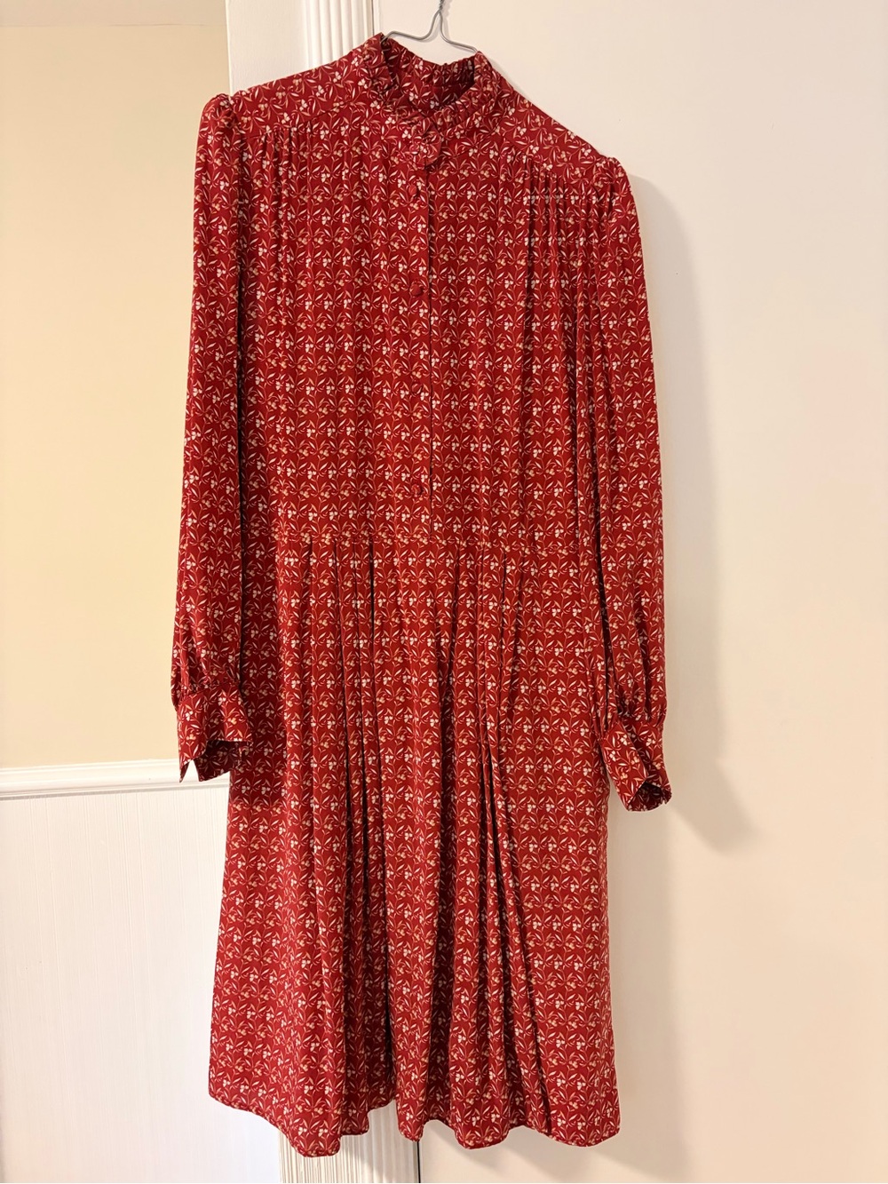 Weekend Max Mara Red Floral-Print Long Sleeve Midi Dress 100% silk